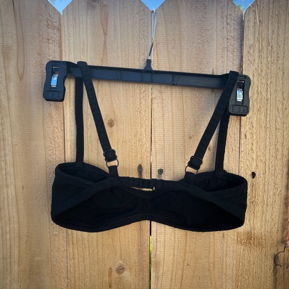 Em and May - Wavy Bralette in Black (S+) - Picture 4 of 4